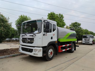 杭州用戶喜提12方灑水車，澆花、澆樹、綠化噴灑功能全